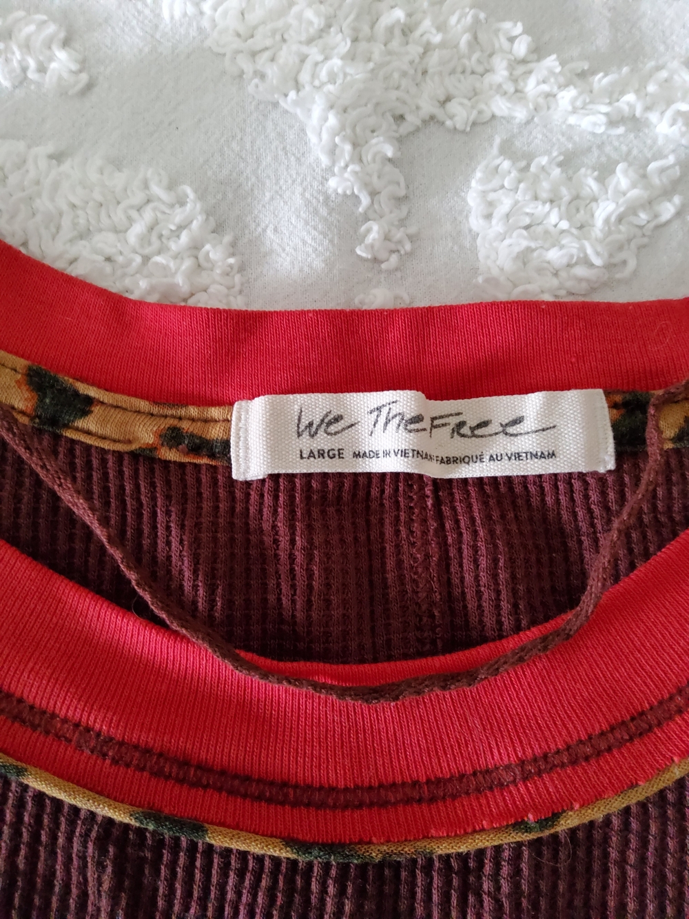 We The Free Women's Ribbed Long Sleeve Top in Burgundy and Red. Size L